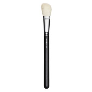 MAC Cosmetics 168S Large Angled Contour Brush kuva
