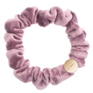 DARK Velvet Mini Scrunchie ─ Dusty Grape kuva