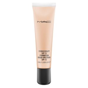 MAC Cosmetics Studio Sculpt Foundation SPF15 Nc20 40ml kuva