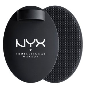 NYX Professional Makeup On The Spot Brush Pad Cleaner kuva